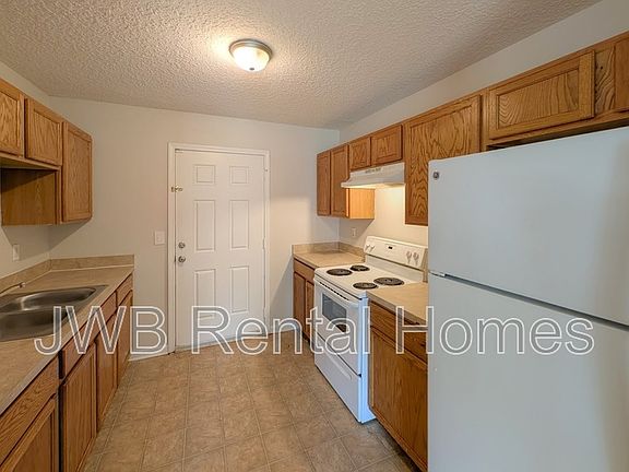 2nd image of 4365 Melissa Ct W
