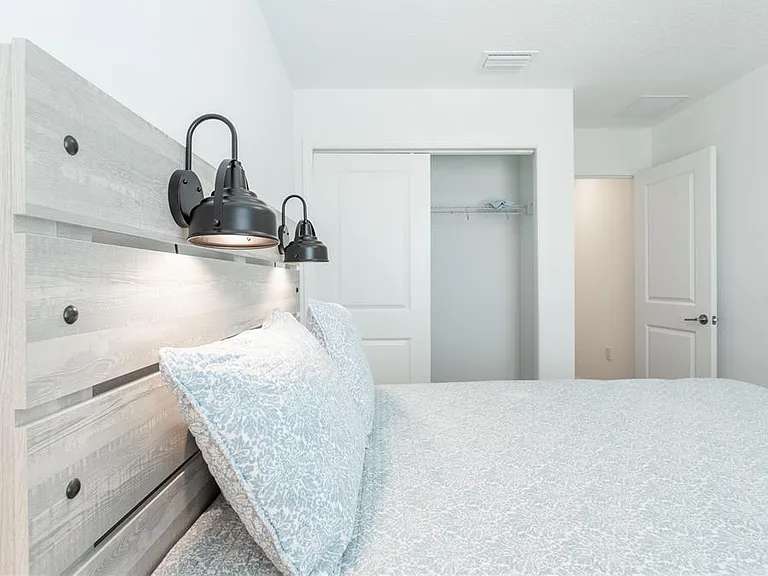 8473 Lunar Skye St — Photo 46