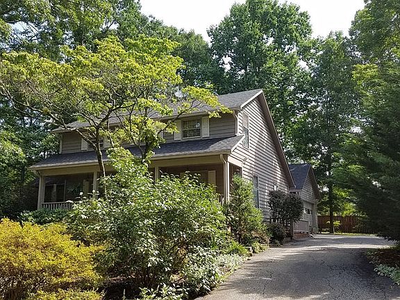 2nd image of 1179 Ivy Woods Dr