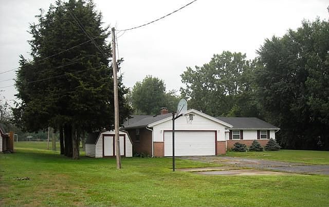 2nd image of 1809 Cheviot Hills Dr