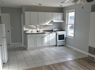 12 Harmony St #3S, New Bedford, MA 02740