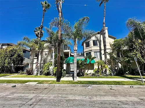 1130 Newport Ave #207 Photo 1