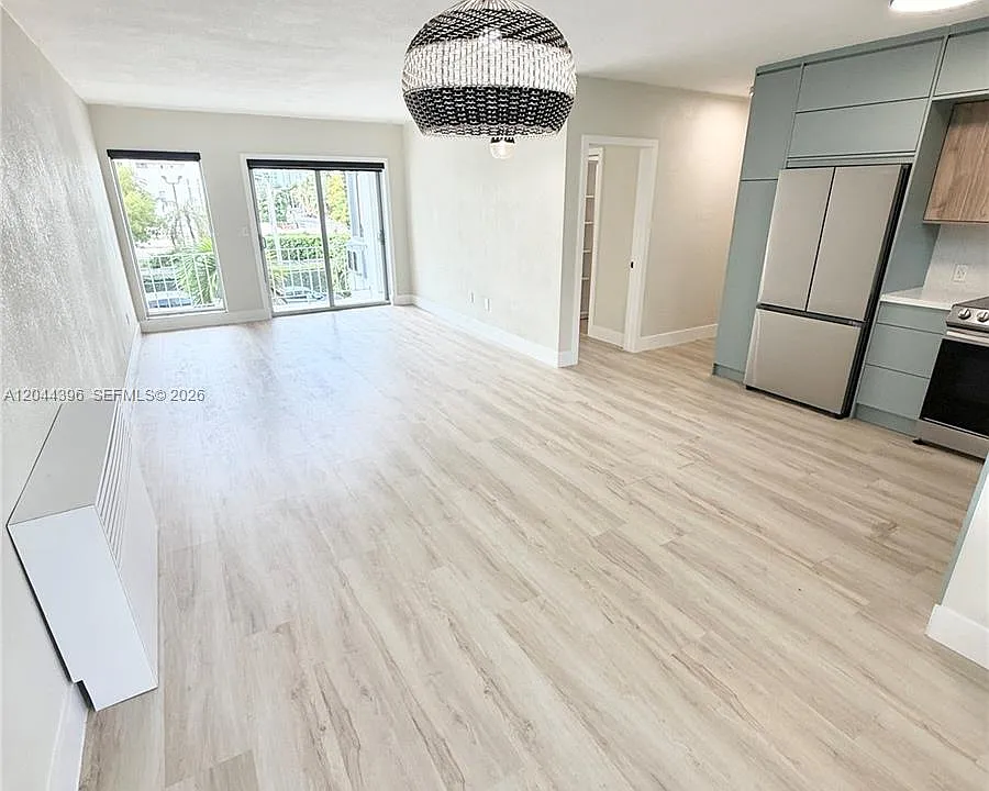 641 Espanola Way #17