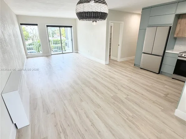 641 Espanola Way APT 17, Miami Beach, FL 33139