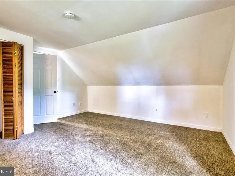342 Sherry Ln — Photo 27