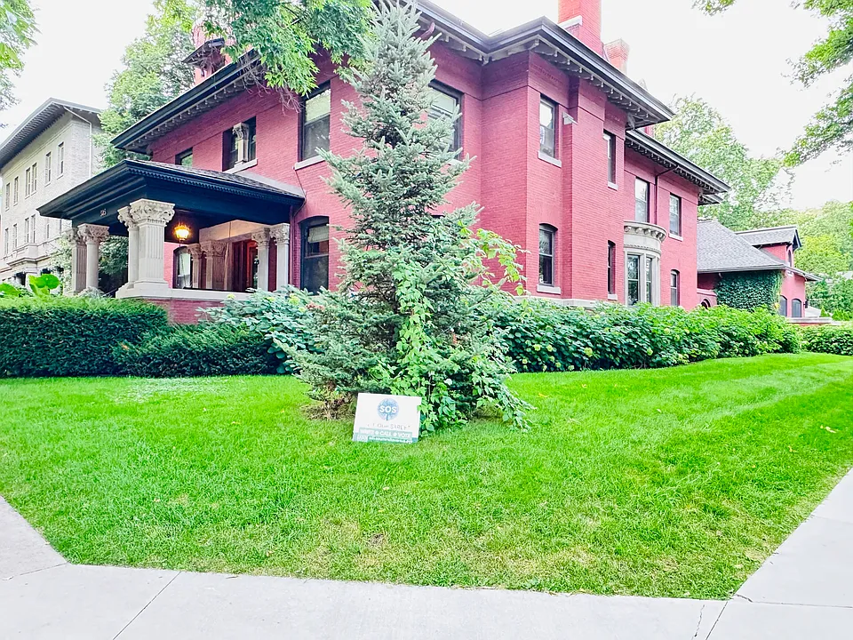 385 Portland Ave #A