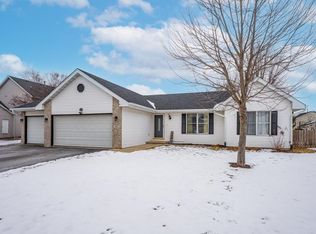 803 Nancys Ln, Belvidere, IL 61008