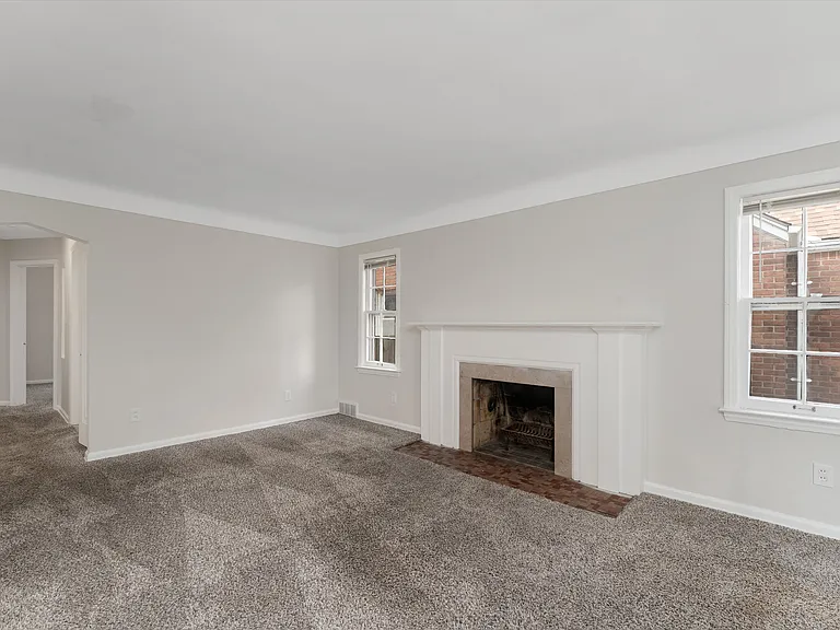 4105 Grayton St — Photo 3