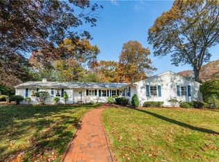 165 Laurel Hill Rd, East Greenwich, RI 02818