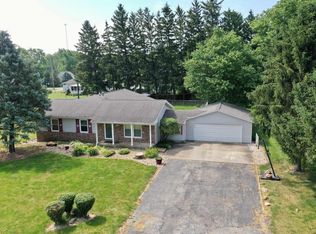 216 E Bullard St, Forrest, IL 61741