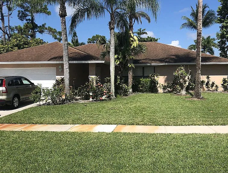 154 Sunflower Cir — Photo 1