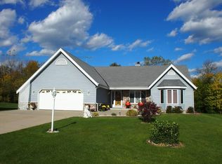 6570 High Hill Cir, Racine, WI 53402