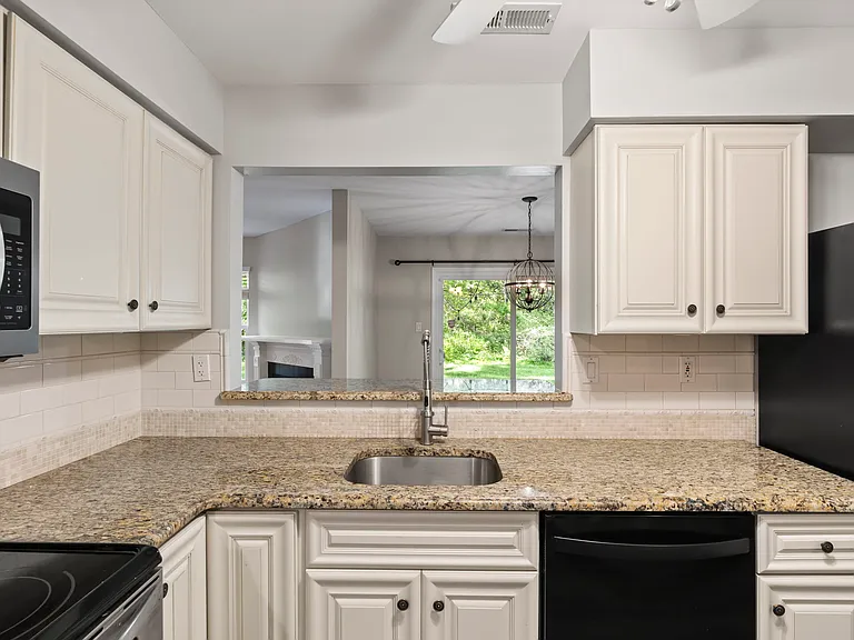 114 Briarcliff Ct #114 — Photo 8