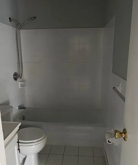 1 N Howard Ave #7 — Photo 5