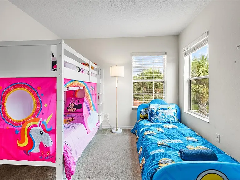 239 Carrera Ave — Photo 36