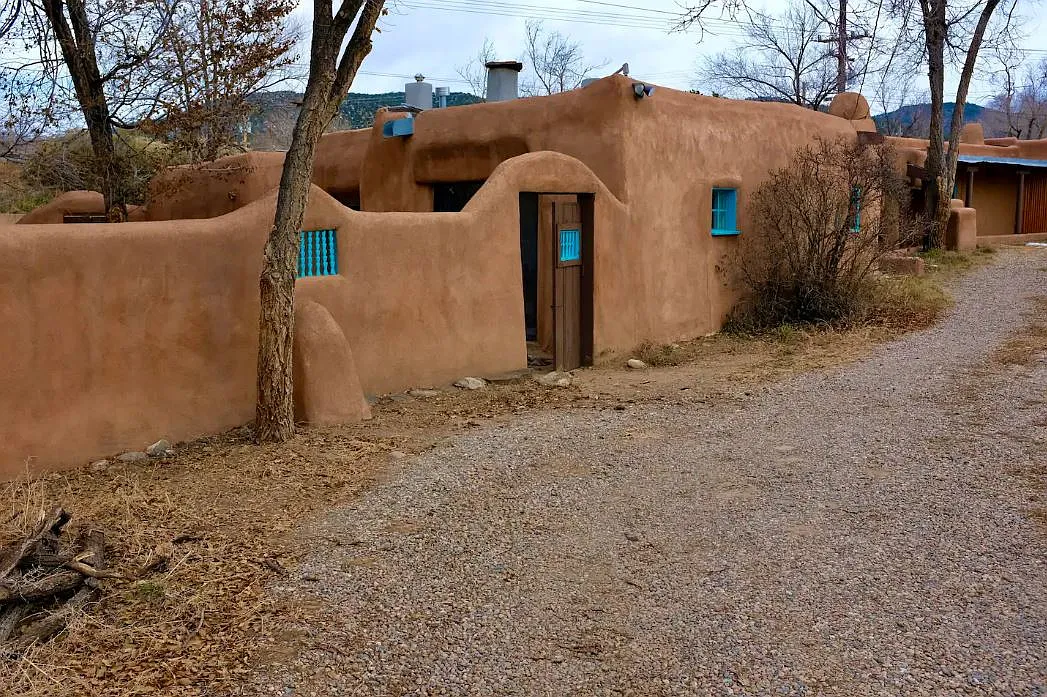 2 bed, $1,960 — Photo 1