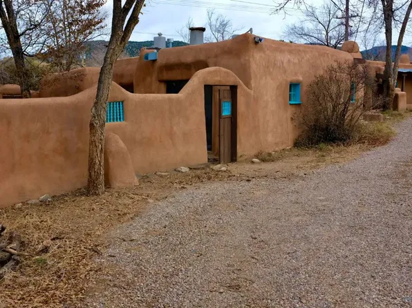 147 E Camino Abajo De La Loma, Ranchos De Taos, NM 87557