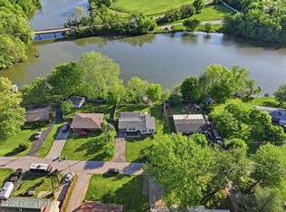 826 Bass Ln, Shelbyville, KY 40065