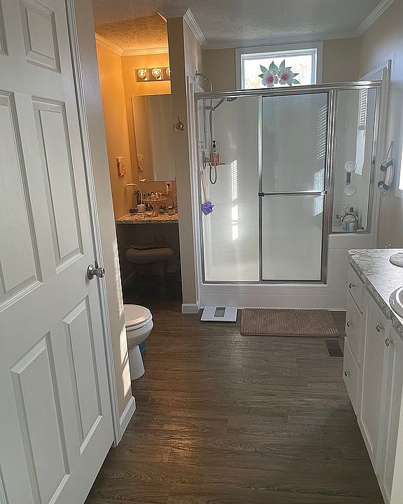 Master suite walk in shower 