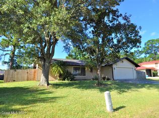 400 Trier Rd NW, Palm Bay, FL 32907