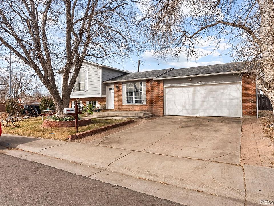 1st image of 4609 Fontana Way