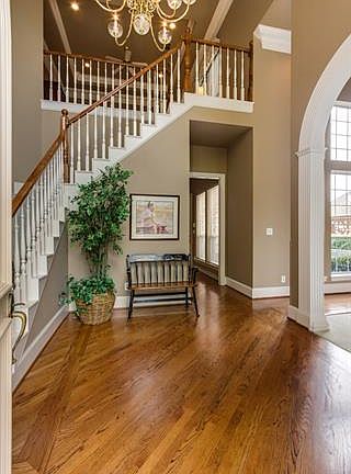 2nd image of 5645 Crowndale Dr