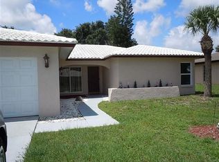 903 E Shannon Ct, Venice, FL 34293