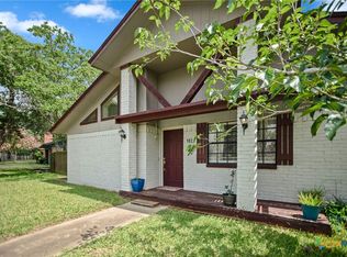 102 Sagemont Ave, Victoria, TX 77904