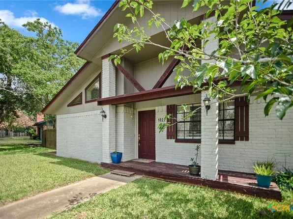 102 Sagemont Ave, Victoria, TX 77904