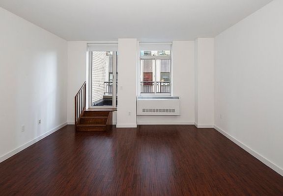 3rd image of 100 John St APT 1804
