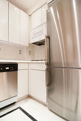 Rented by WAM Partners - William Moses Co. | media 74