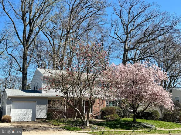 14 E Darrah Ln, Lawrence Township, NJ 08648