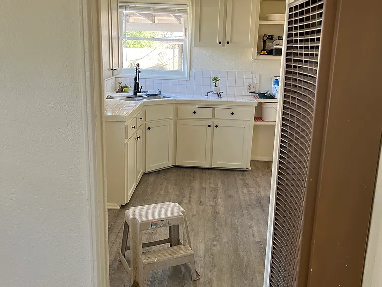 2149 W Lincoln Ave #6 — Photo 3
