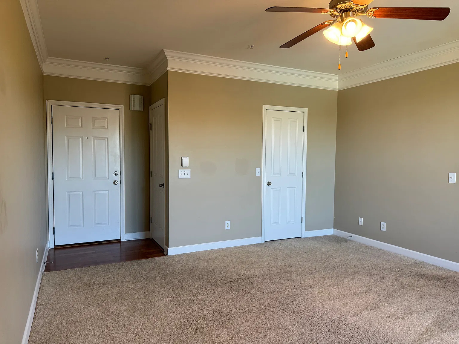 1 bed, 1154 sqft, $1,940 — Photo 3