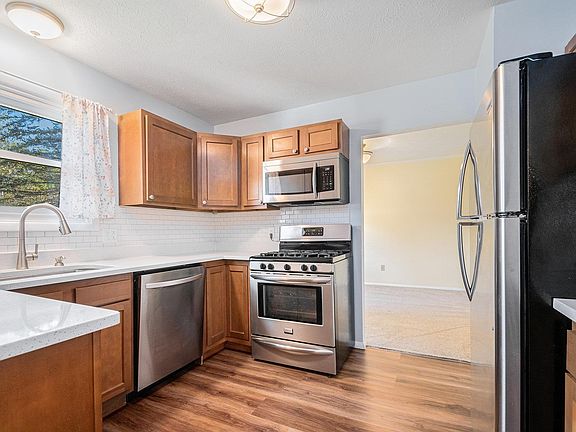 2nd image of 52132 Brookview Ct
