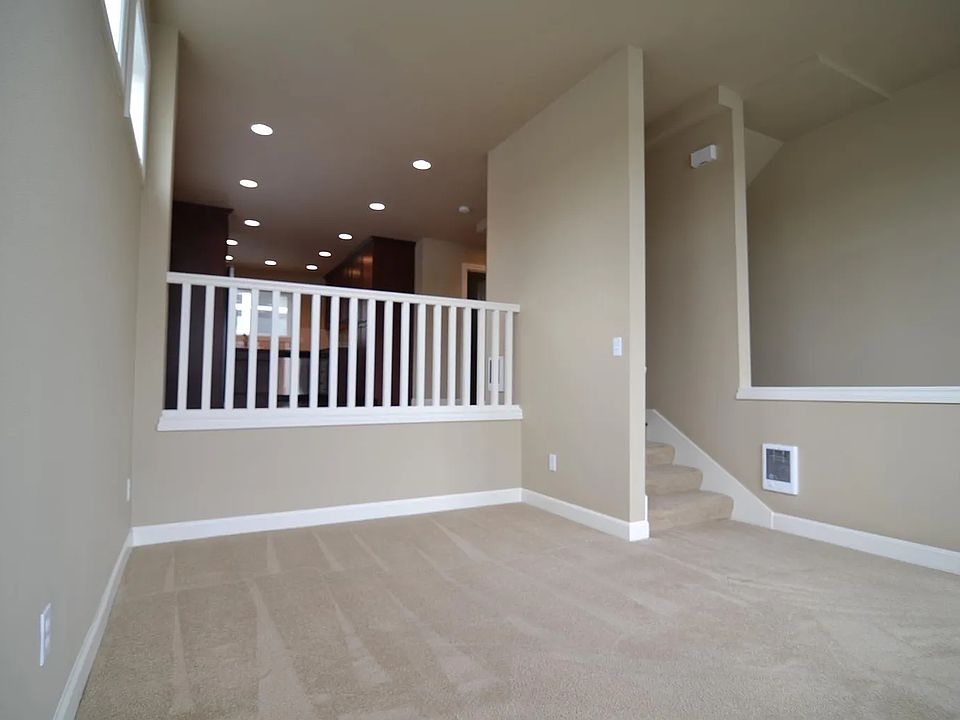 1st image of 102 W Florentia St APT C