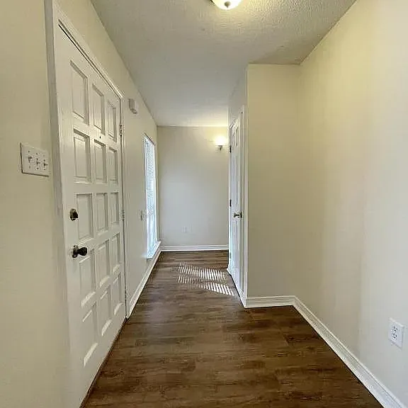 129 Mead Ct — Photo 9