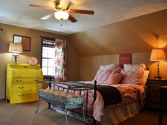 5th image of 3302 Stewart Ln