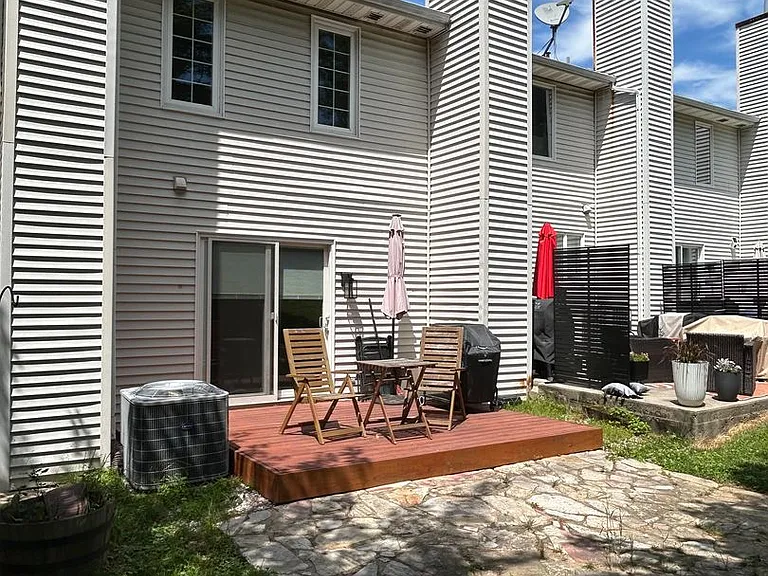 4876 Weatherhill Dr — Photo 25