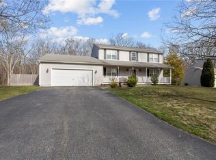 32 Woodmist Cir, Coventry, RI 02816