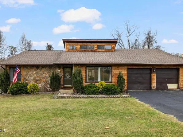 416 Crestfield Dr, Bristol, TN 37620