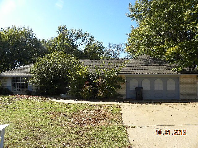 1st image of 9621 S Allen Dr