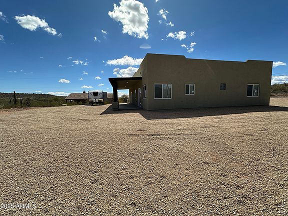 3rd image of 49005 N 7TH Avenue