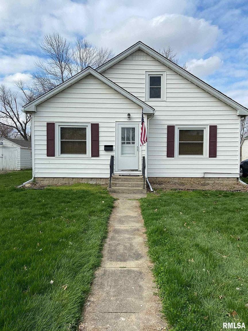 429 E Main St, Rochester, IL 62563 Zillow