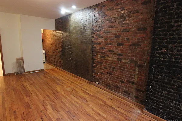 Rented by Guidance Realty Corp. | media 21