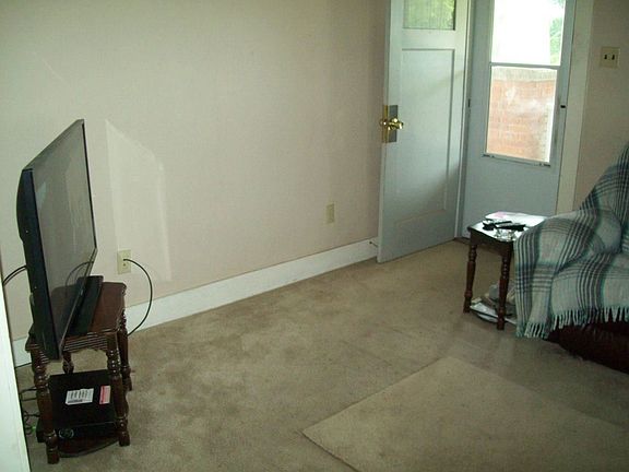 3rd image of 1515 S 7th St