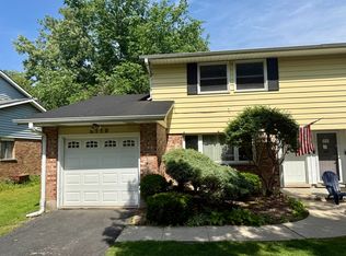 6119 Lane Pl, Downers Grove, IL 60516