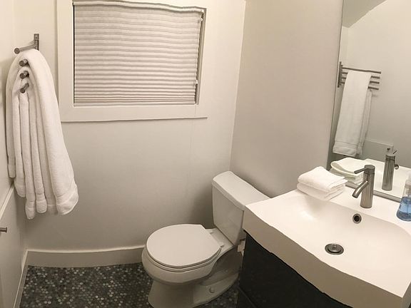 4th image of 2713 E 3rd Ave #1