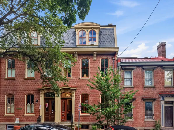 1212 Resaca Pl, Pittsburgh, PA 15212