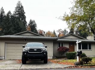17619 SE Paradise Dr, Milwaukie, OR 97267